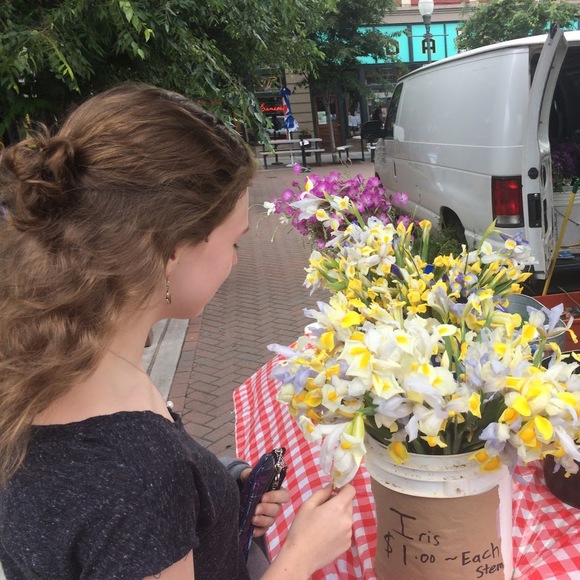 Meet your Posher, Rachel - Picture 1 of 1